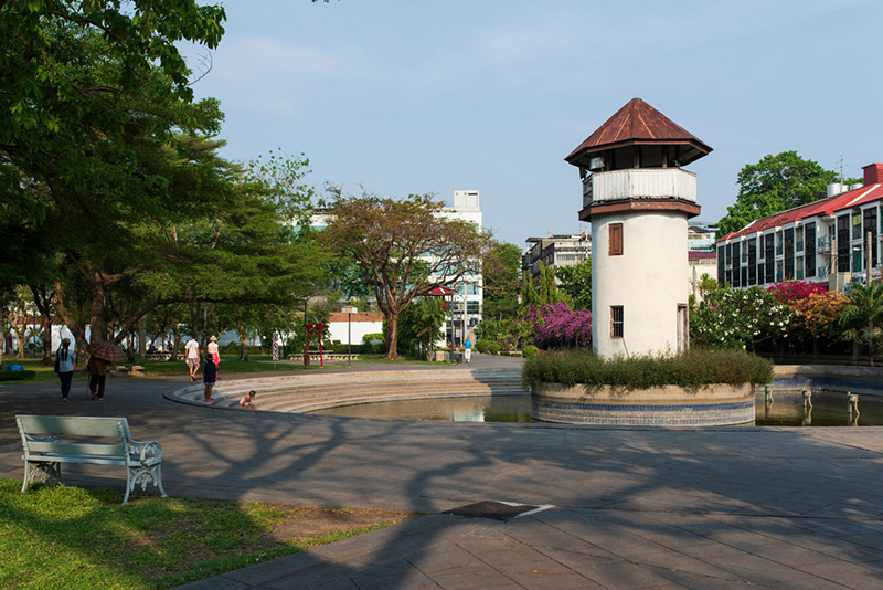 สวนรมณีนาถ สวนสาธารณะ ใกล้รถไฟฟ้า BTS และ MRT