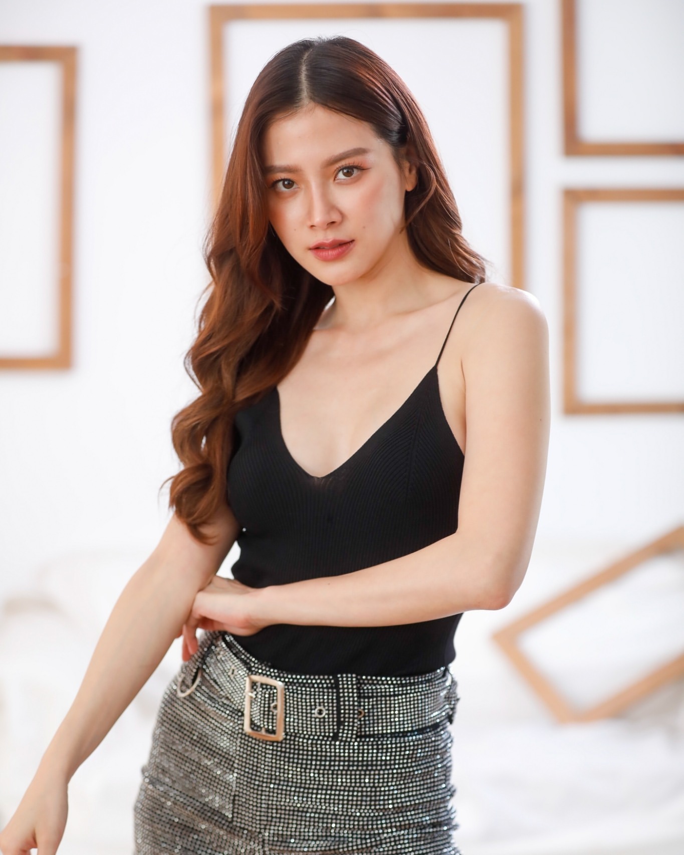 ทองประกายแสด