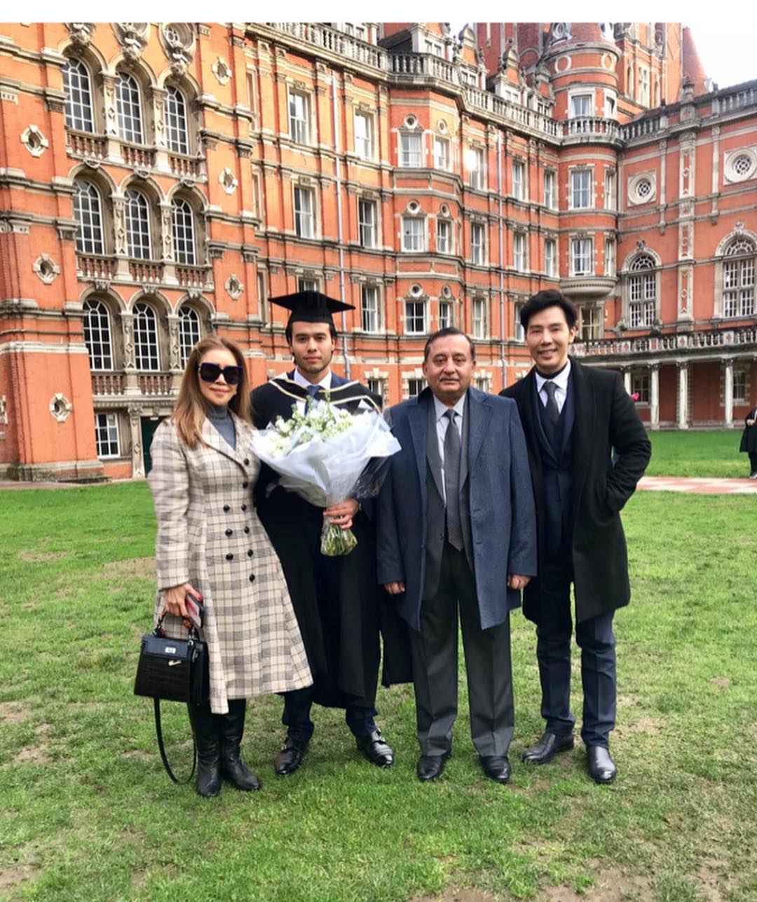 มูนา อัล ซารูณีย์