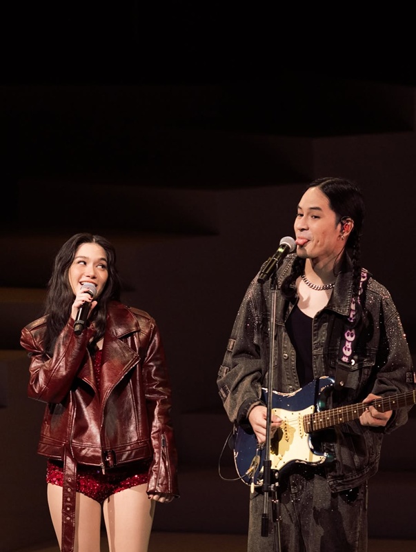 วี วิโอเลต อวยพรวันเกิด เก้า จิรายุ 