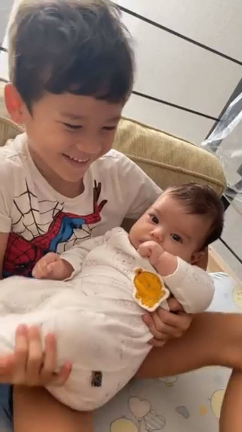น้องแม็กซ์เวลล์, ซาร่า คาซิงกินี