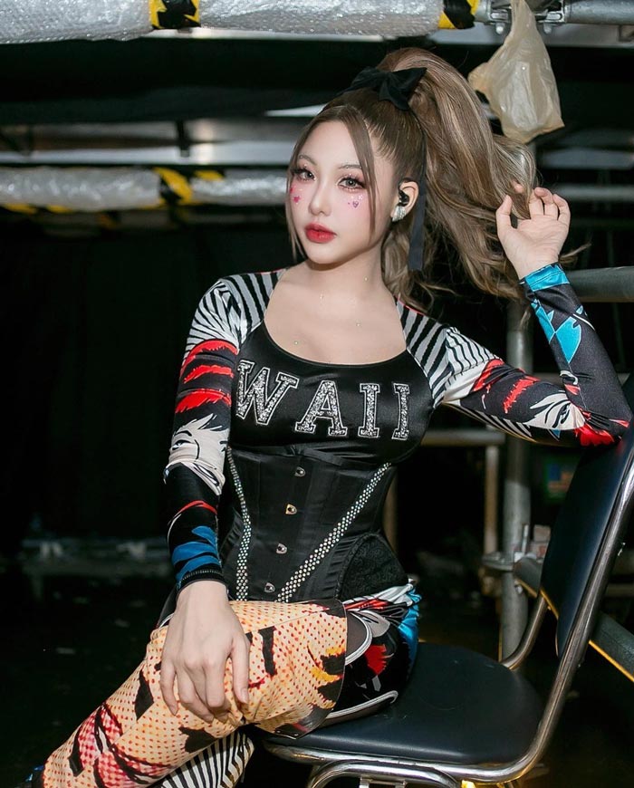 หวาย ปัญธิษา