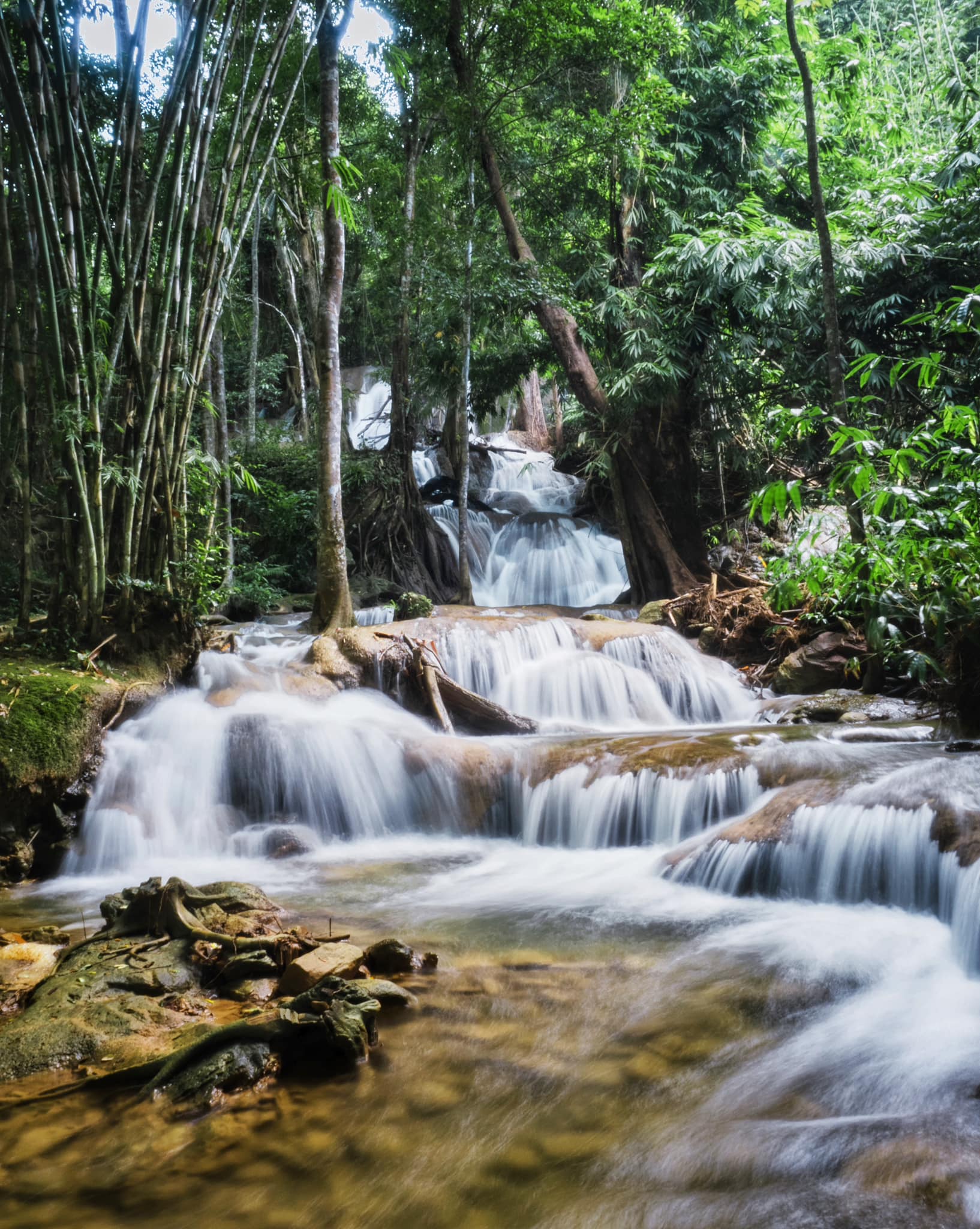 น้ำตกผาตาด