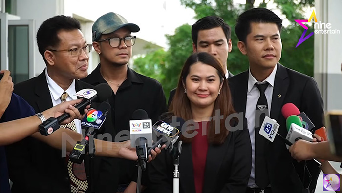 หนุ่ม กะลา จูน เพ็ญชุลี 