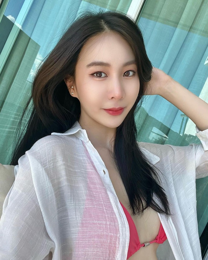 วีวี่ สรัณณัฏฐ์