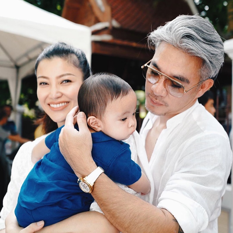 เอมมี่ มรกต ไฮโซเจมส์