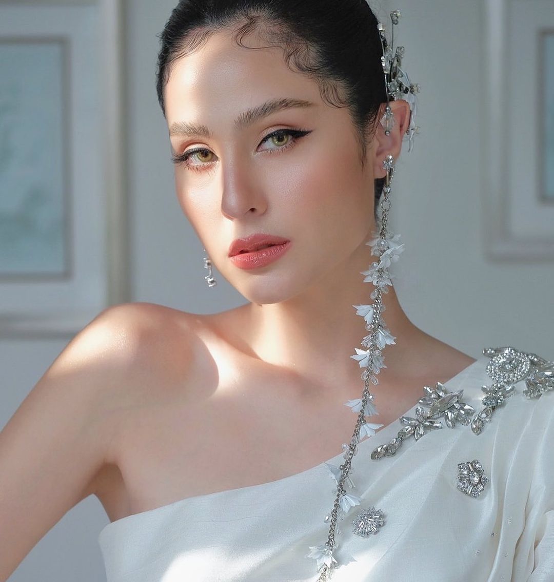 ขวัญ อุษามณี