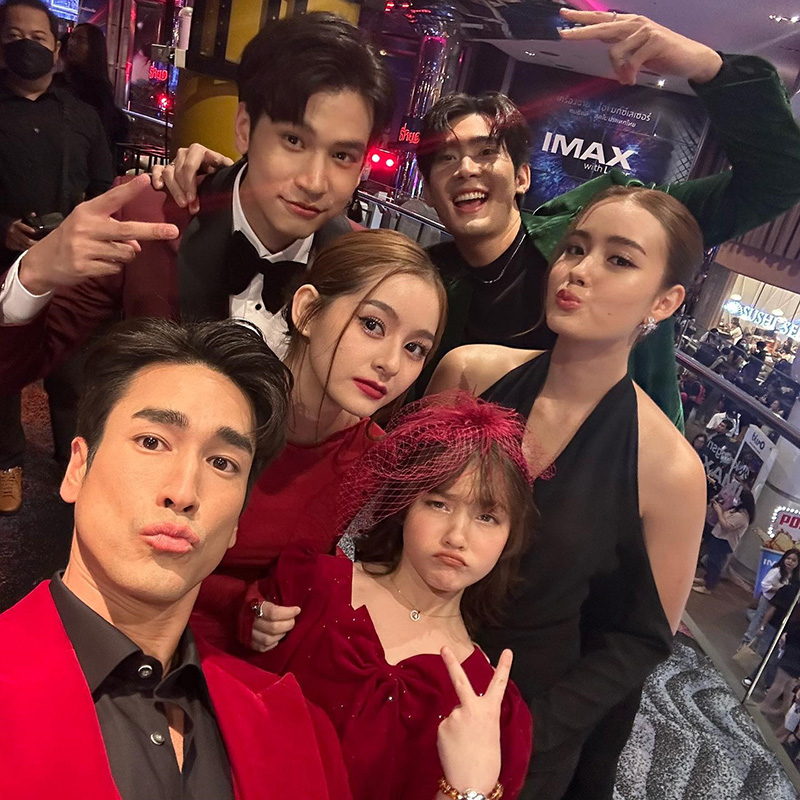 นักแสดง ธี่หยด