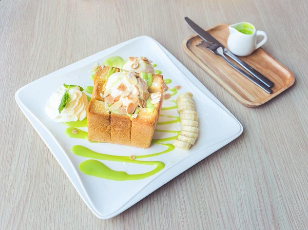 ขนมปัง