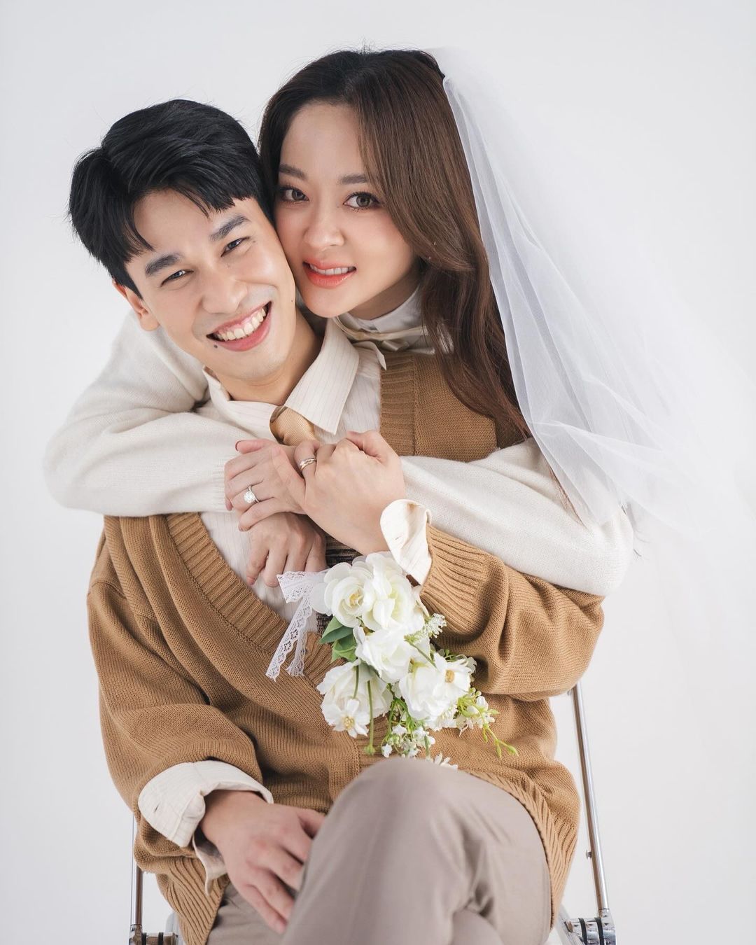  แก้มบุ๋ม ปรียาดา, พีท กันตพร