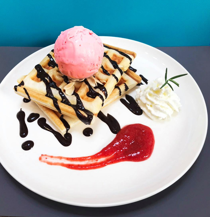 ร้านคาเฟ่ ท่าเตียน