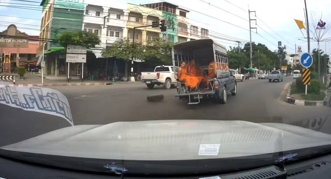 ล้อหลุด