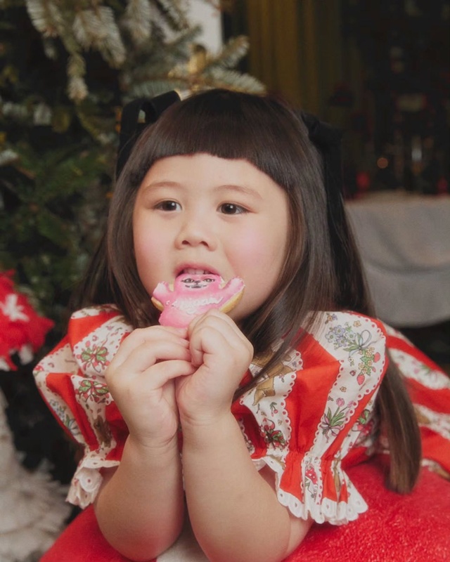 ชมพู่ อารยา เปิดบริษัทรับงานให้ น้องแอบิเกล