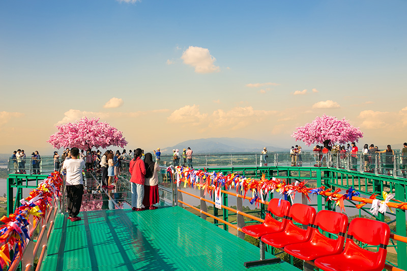 วัดพระธาตุผาเงา ที่เที่ยวเดือนมีนาคม 2569