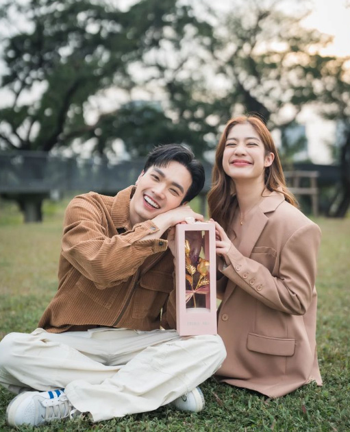 โอบ โอบนิธิ มะปราง อลิสา คู่รักดารา