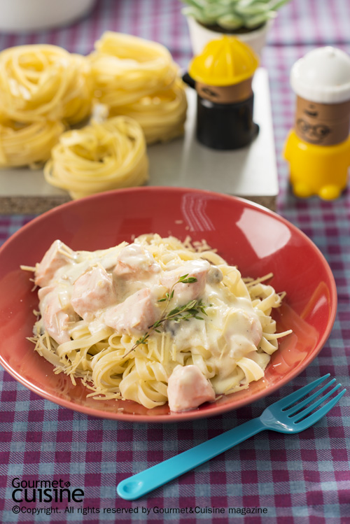 สปาเกตตีครีมแซลมอน