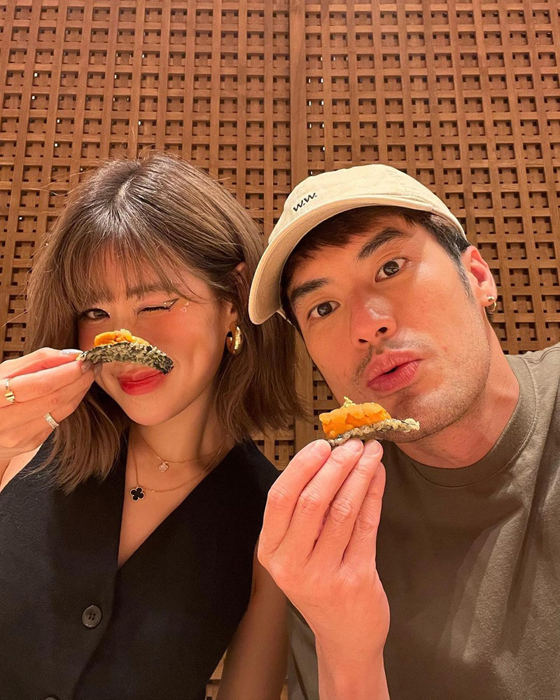 บอย เฟย์ มากับ ว่าน  ฟาง กินโอมากาเสะด้วยกัน