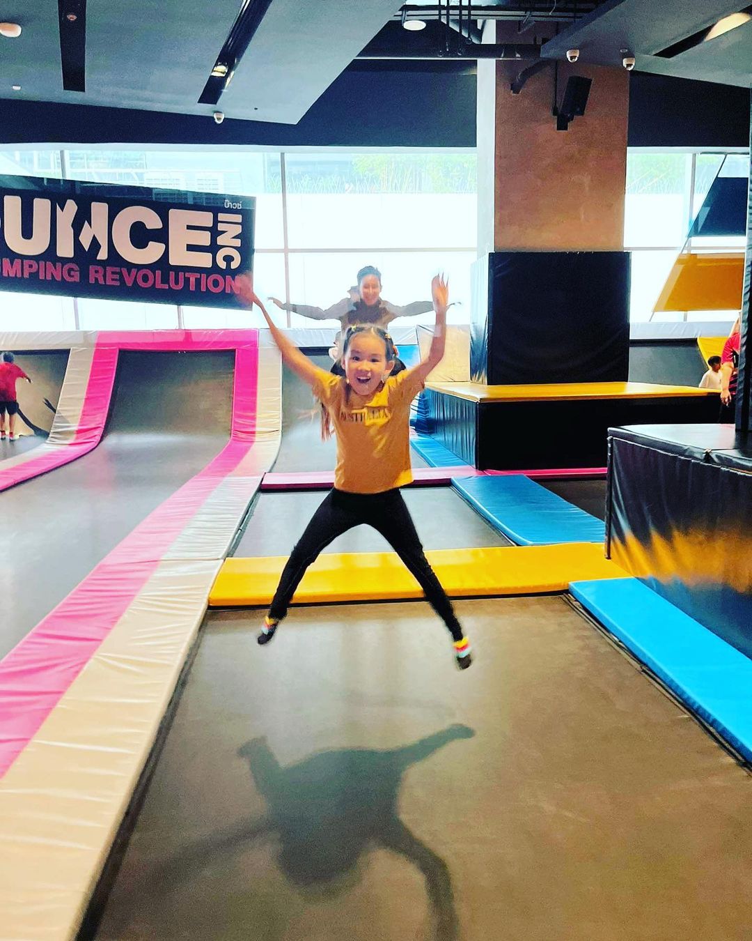 พิธา ต่าย ชุติมา