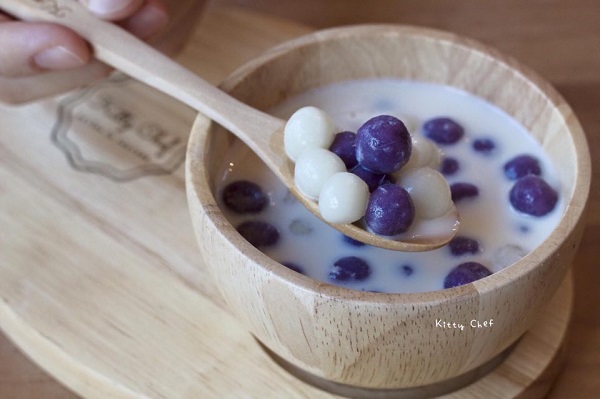 บัวลอยมันม่วง