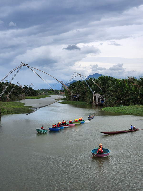 พายเรือกระด้งชมยอยักษ์ คลองท่าสำเภาพัทลุง