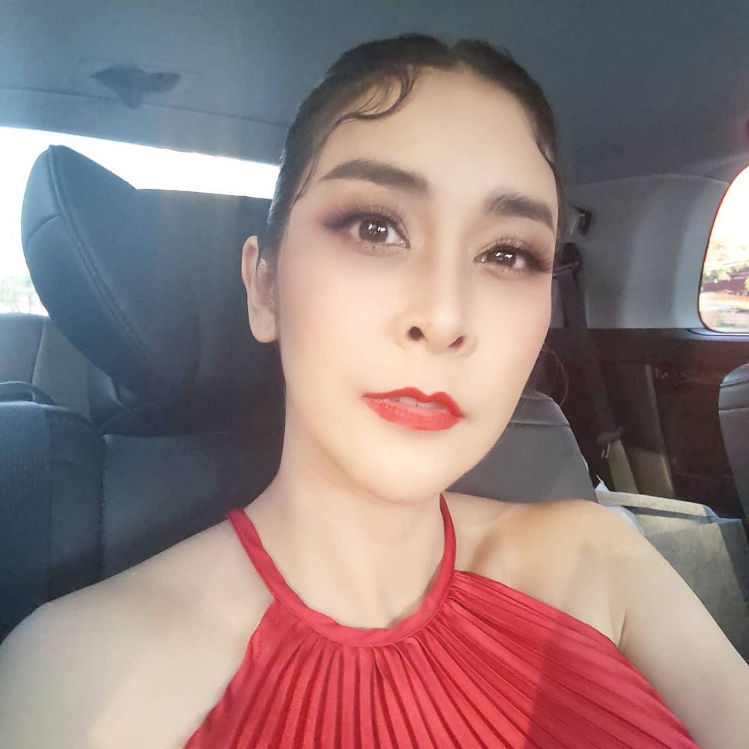 ใหม่ สุคนธวา 