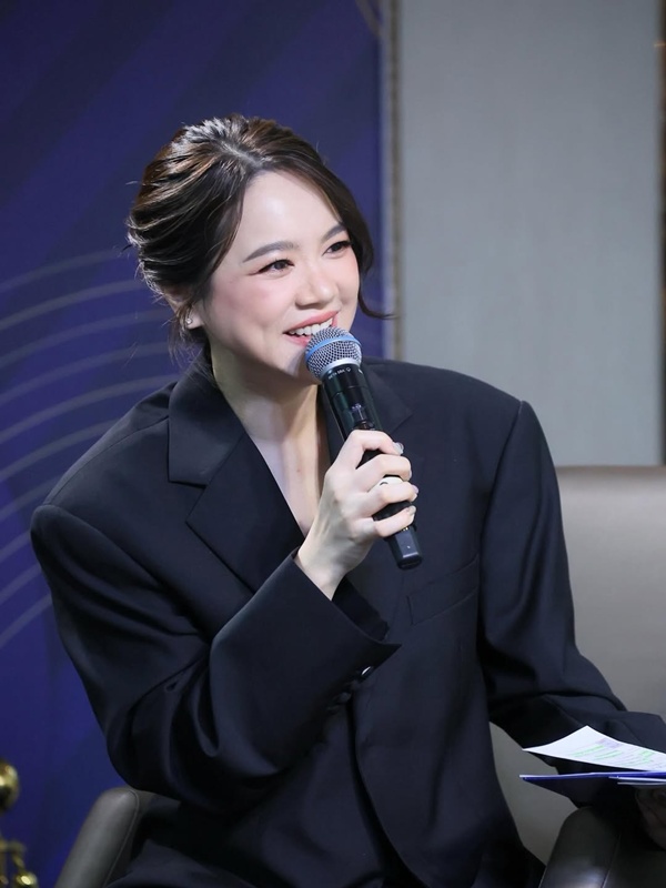 ดาราช่วยน้ำท่วมหาดใหญ่ 