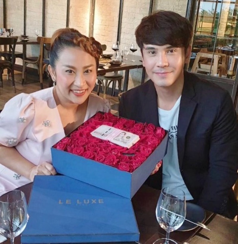 ลาล่า อาร์สยาม เล็ก เจษฎา