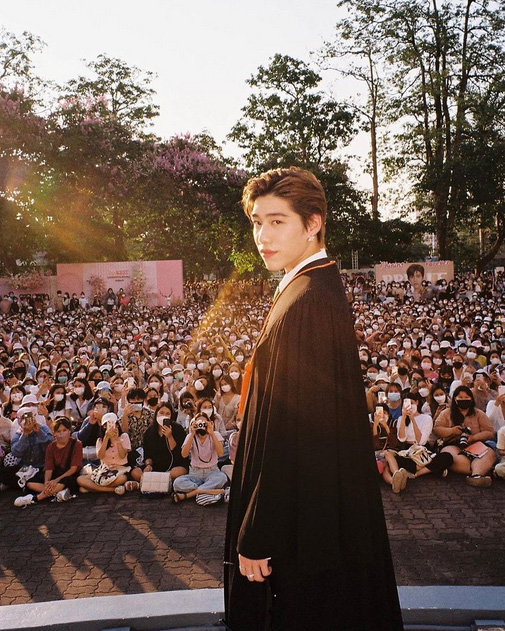 ดารารับปริญญา