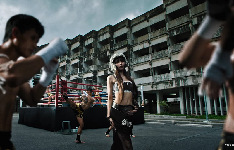 พิกัด MV SaWaDiKa ลิซ่า เที่ยวกรุงเทพ