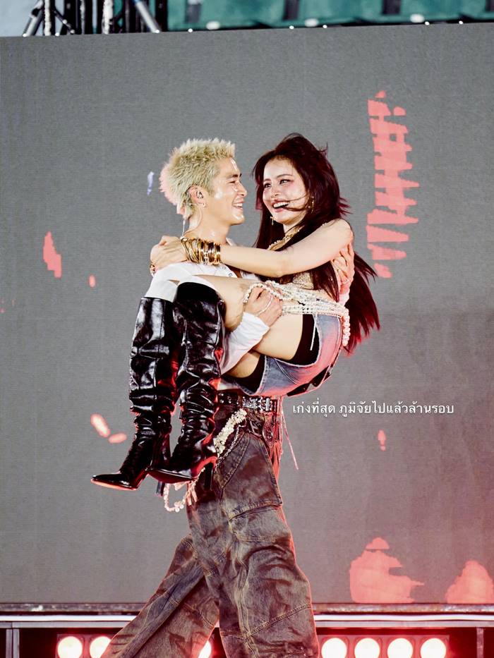 อาเล็ก ธีรเดช -  โบว์ เมลดา