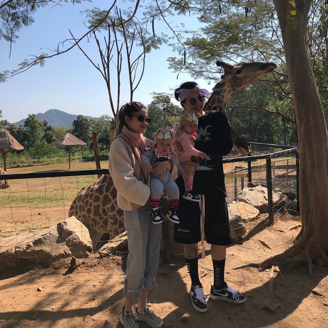 มาร์กี้ ป๊อก น้องมีก้า น้องมีญ่า