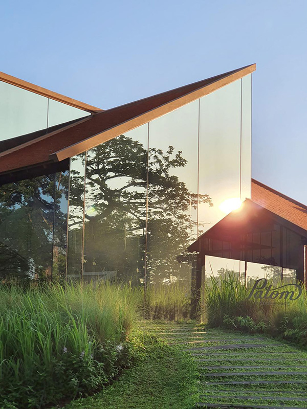 คาเฟ่สามพราน