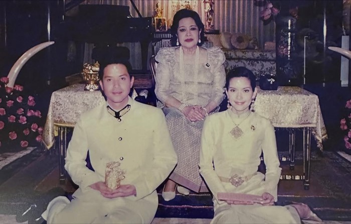  อ้อม พิยดา ย้อนรำลึกวันมงคล ได้รับพระราชทานน้ำสังข์จาก สมเด็จพระพันปีหลวง