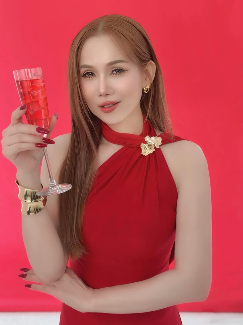 จิ้งหรีดขาว วงศ์เทวัญ