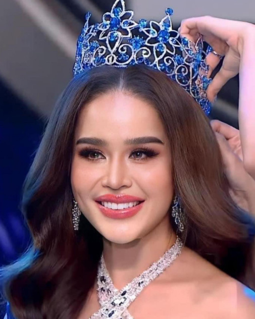 ทารีน่า โบเทส ประวัติ