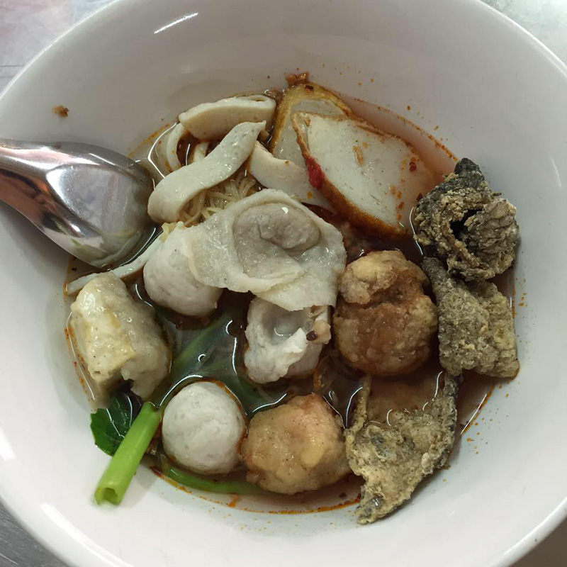 ก๋วยเตี๋ยวน้ำร้านนายเตี้ยลูกชิ้นปลา อ่อนนุช