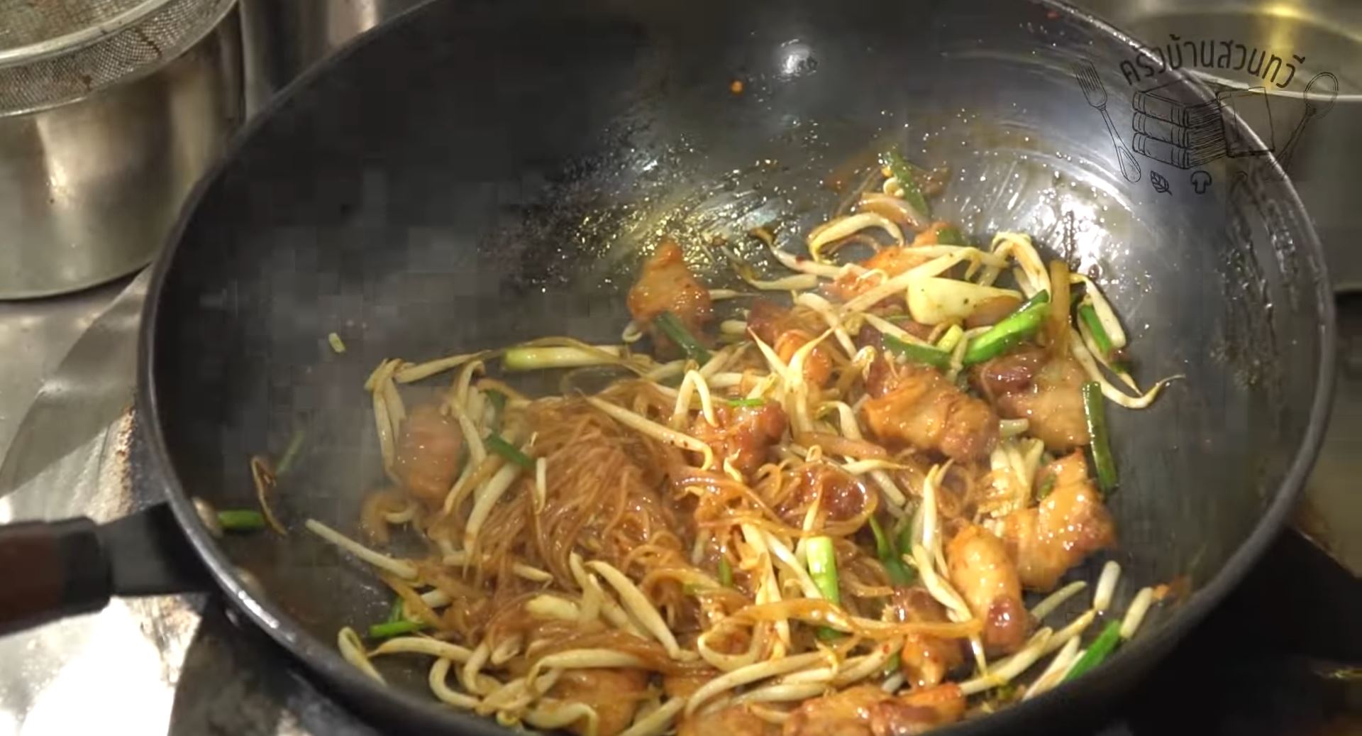 ผัดหมี่โคราช