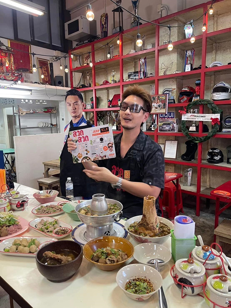  บีม ศรัณยู เปิดร้านก๋วยเตี๋ยวประชดชีวิต