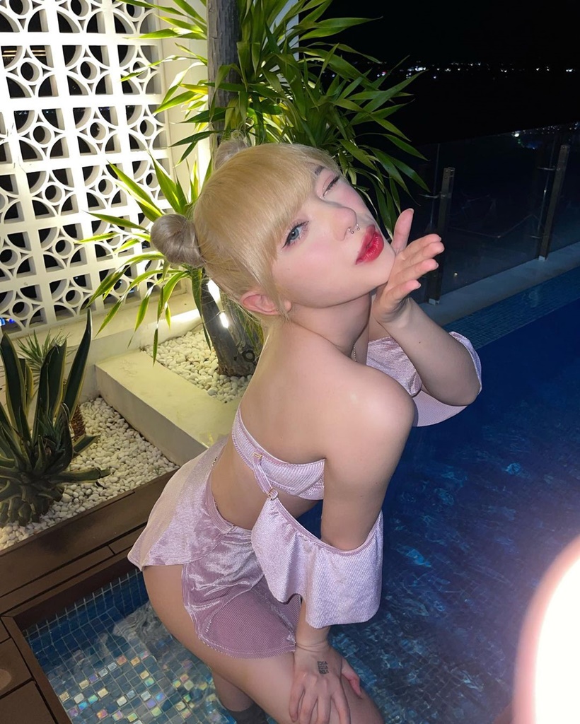 พลอยชมพู