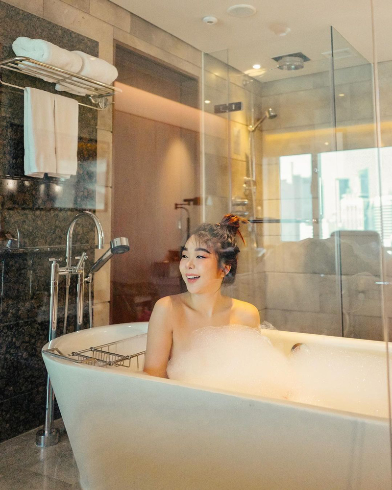 หญิงแย้ นนทพร