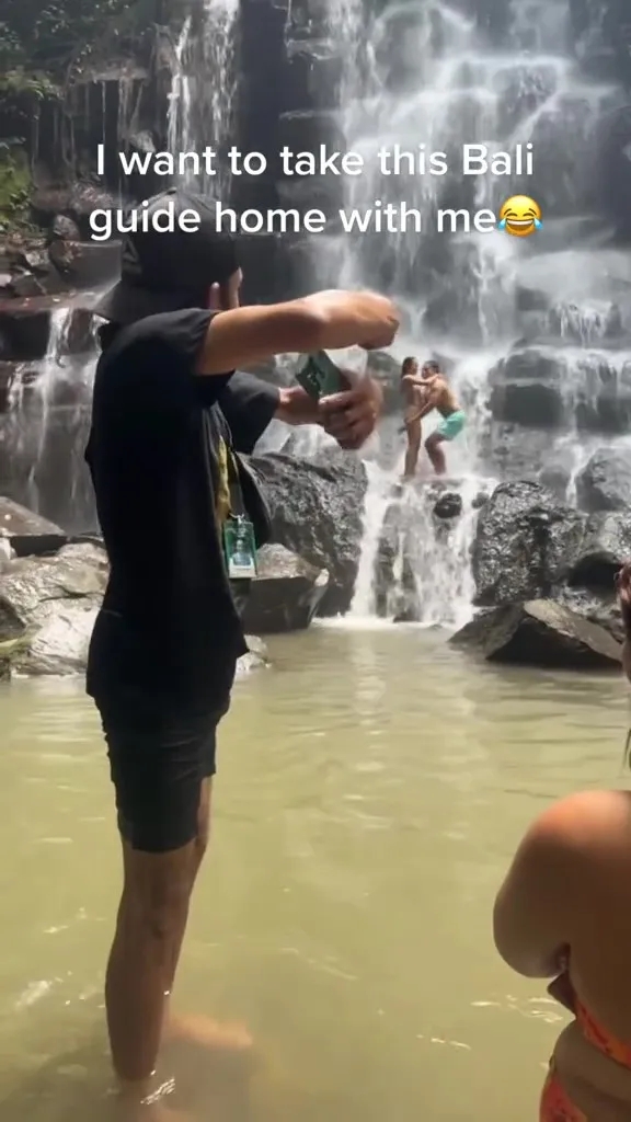 นักท่องเที่ยว