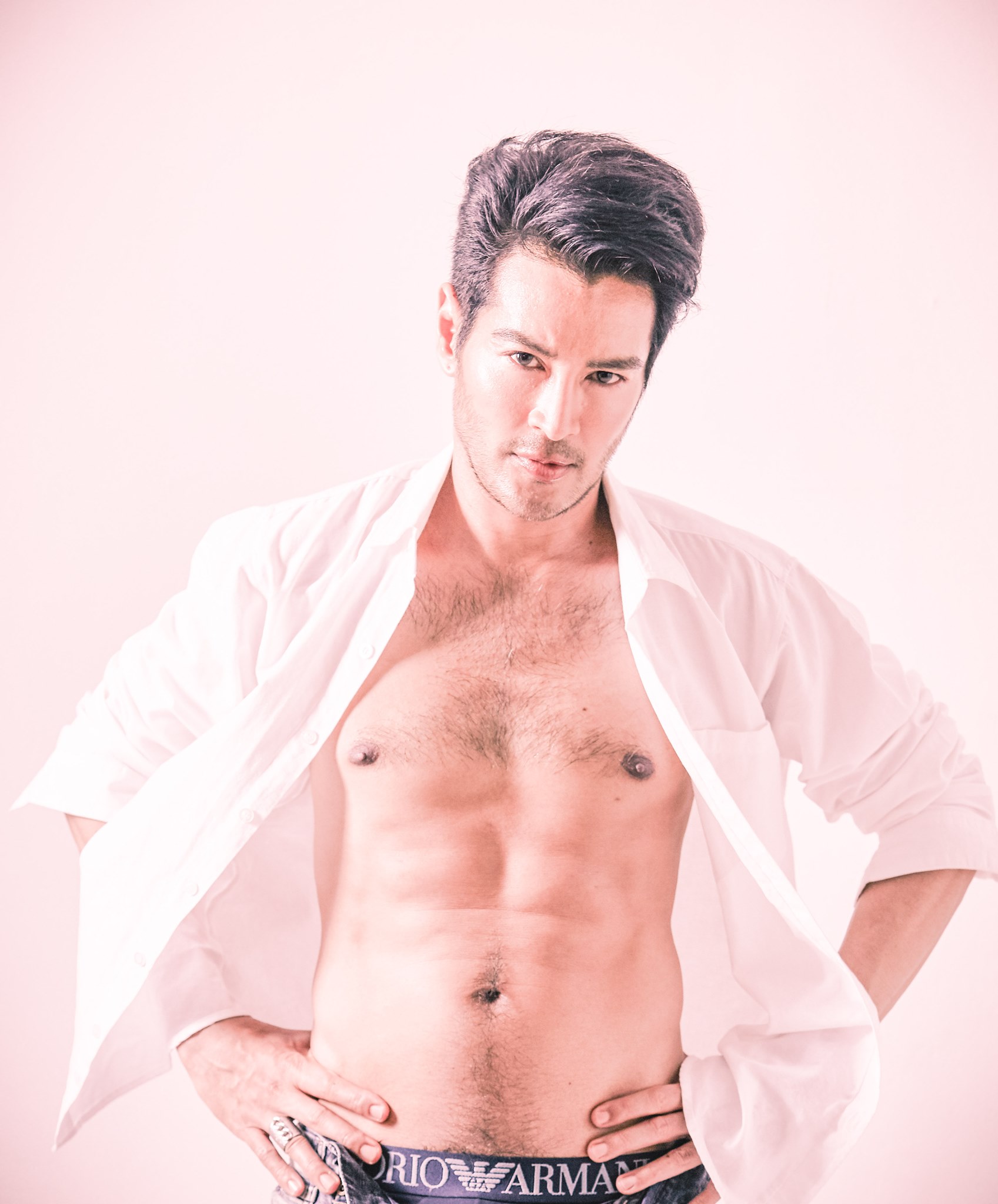 กอล์ฟ อัครา