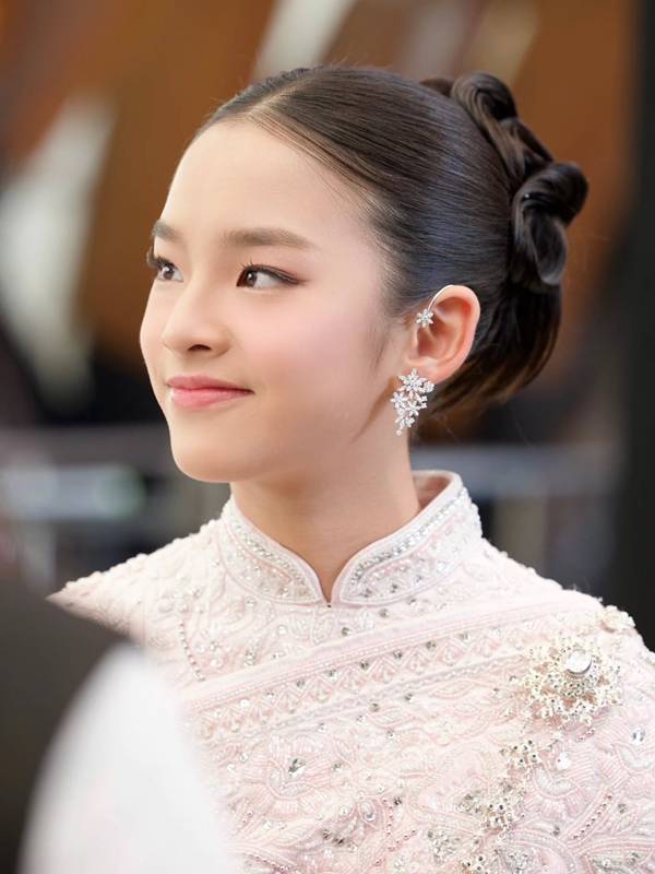 แอฟ ทักษอร น้องปีใหม่