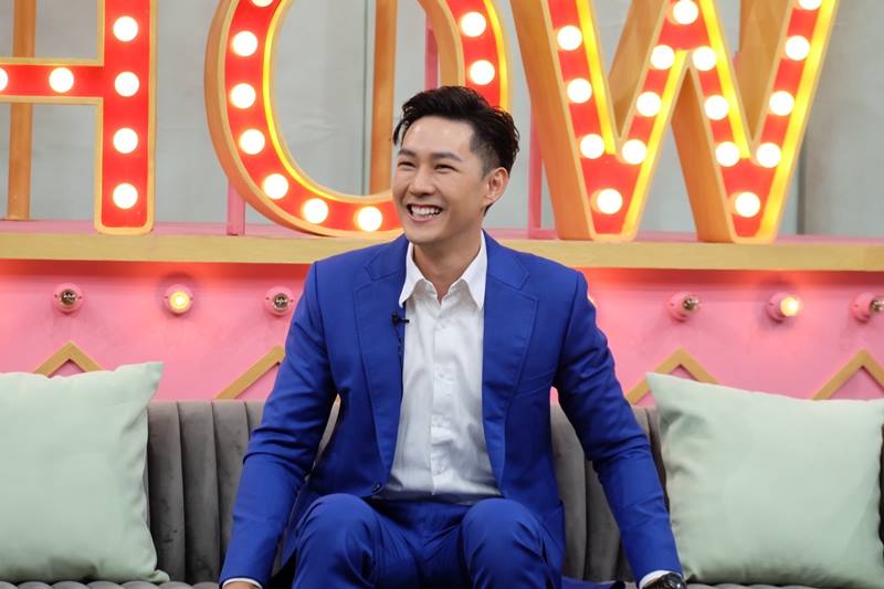 แอมป์ พีรวัศ