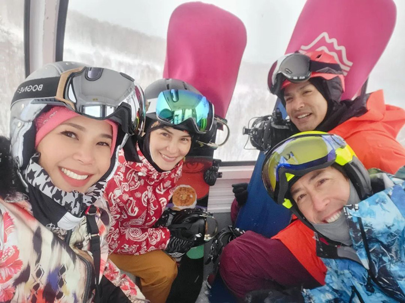 เจ เจตริน ไฮโซแพร์ ปาลาวี บุนนาค ปิ่น เก็จมณี