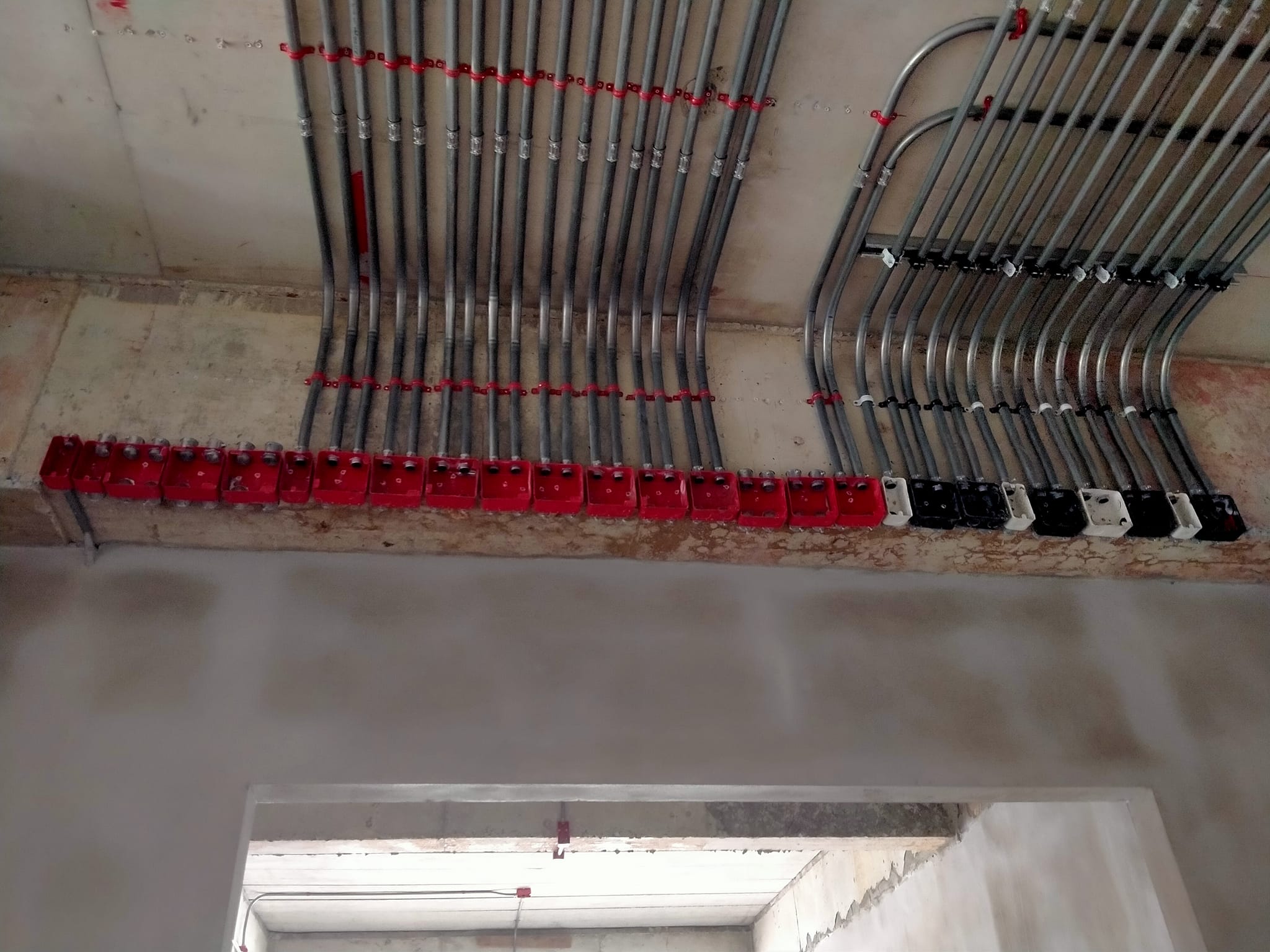 เดินท่อไฟ