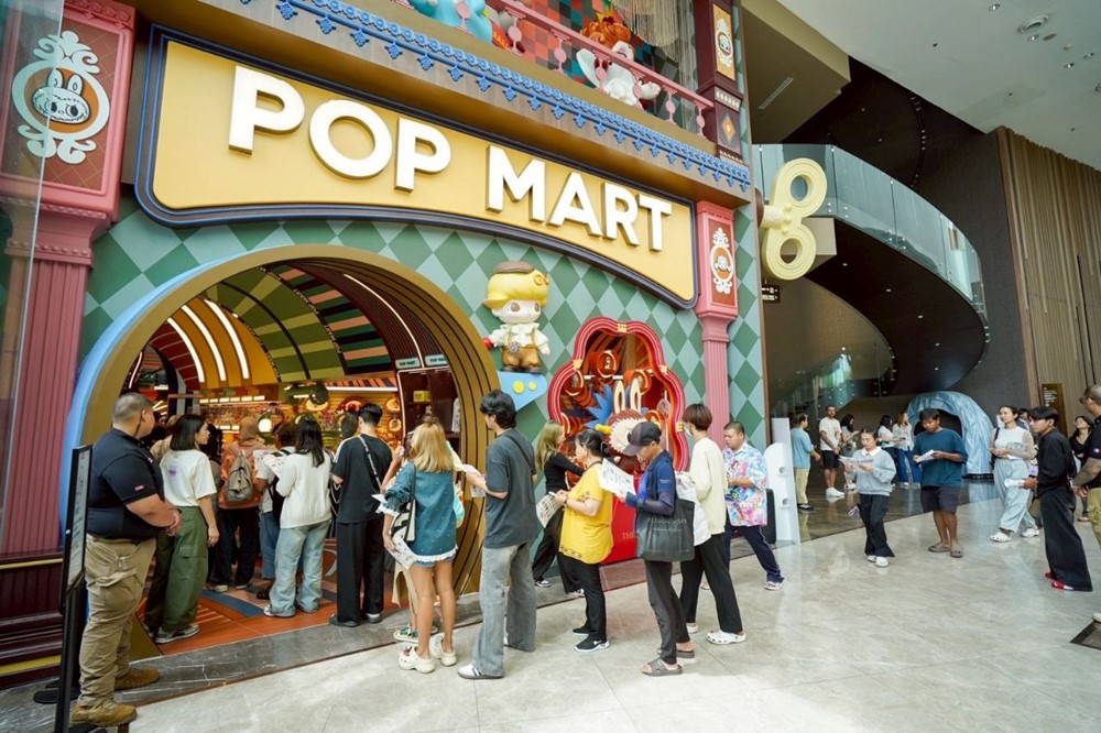 POP MART Global Landmark Store 