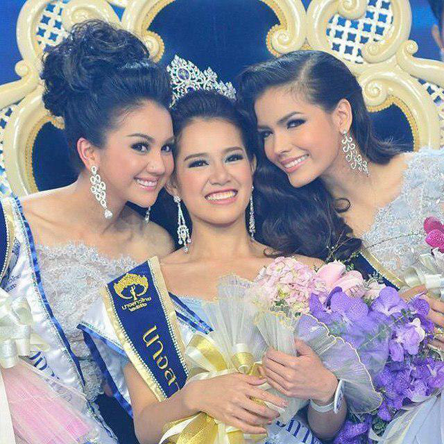 ฟ้าใส ปวีณสุดา