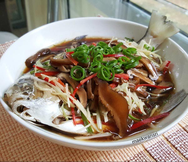 ปลาจาระเม็ดนึ่งซีอิ๊ว