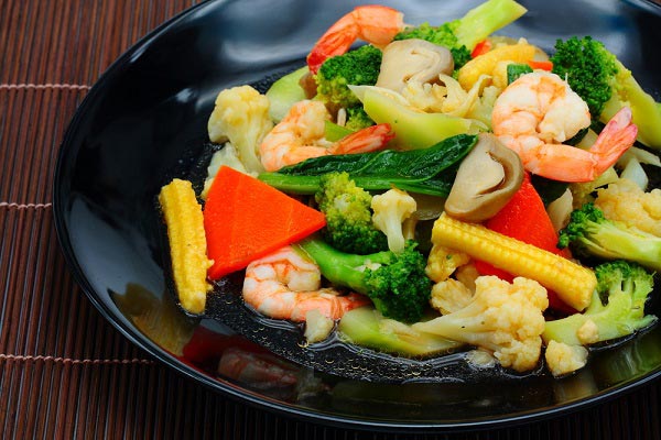 ผัดผักรวมกุ้ง